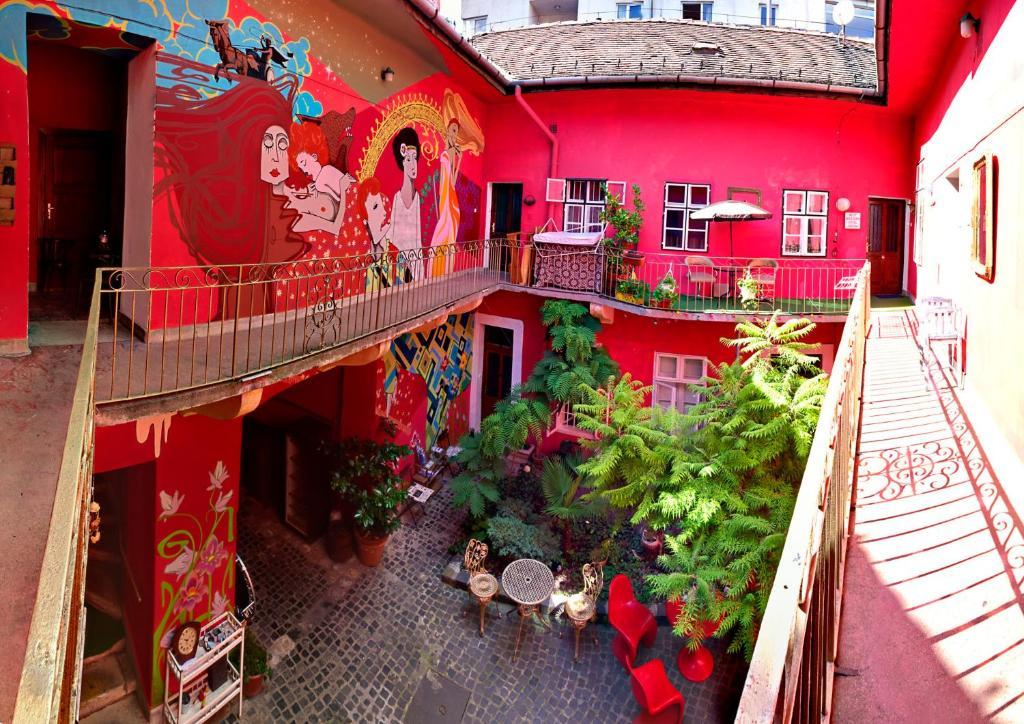 Santico Art Hotel And Hostel Budapesta Exterior foto