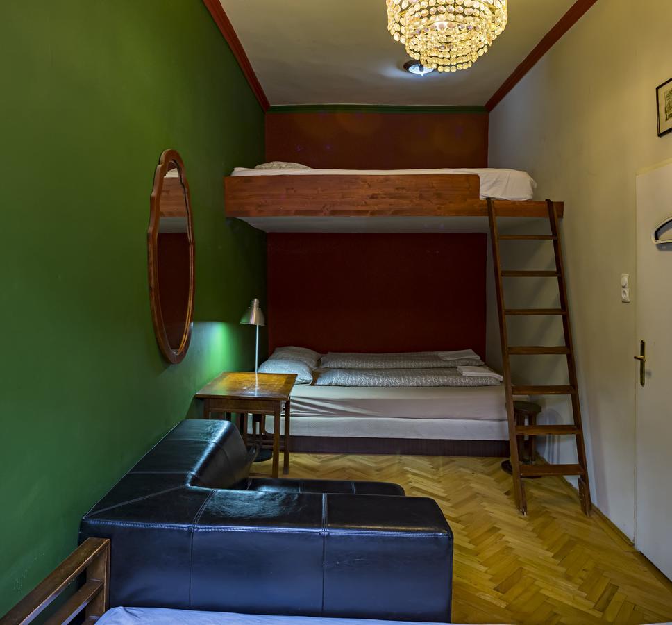 Santico Art Hotel And Hostel Budapesta Cameră foto