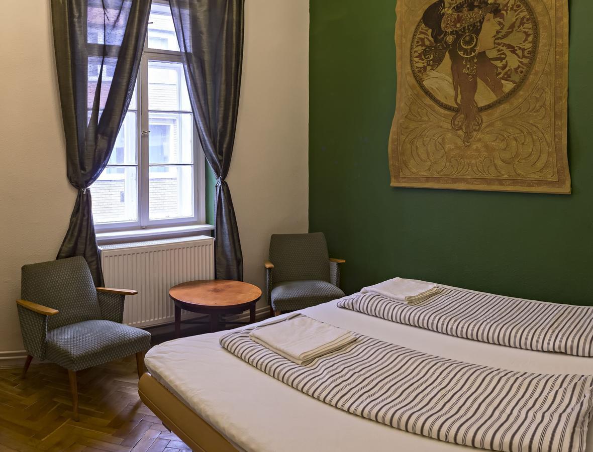 Santico Art Hotel And Hostel Budapesta Exterior foto