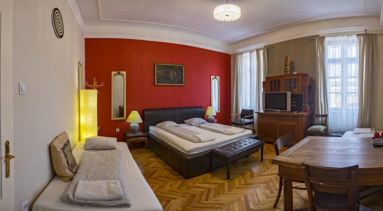 Santico Art Hotel And Hostel Budapesta Exterior foto