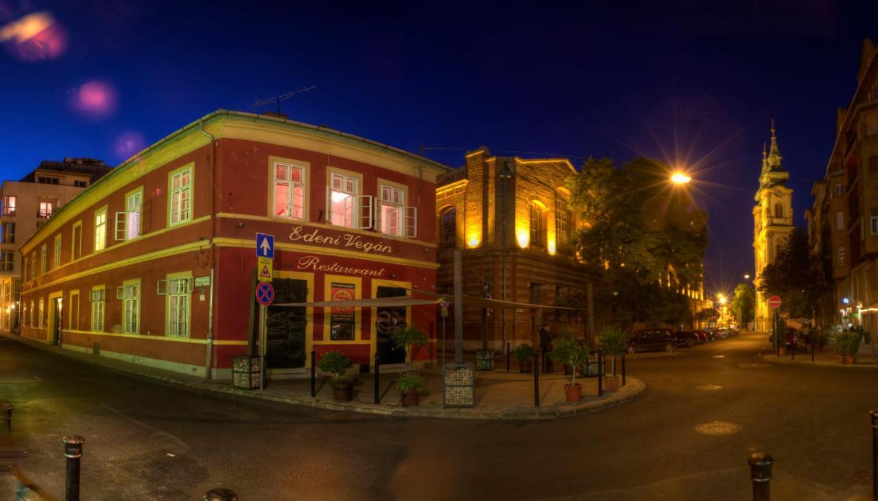 Santico Art Hotel And Hostel Budapesta Exterior foto