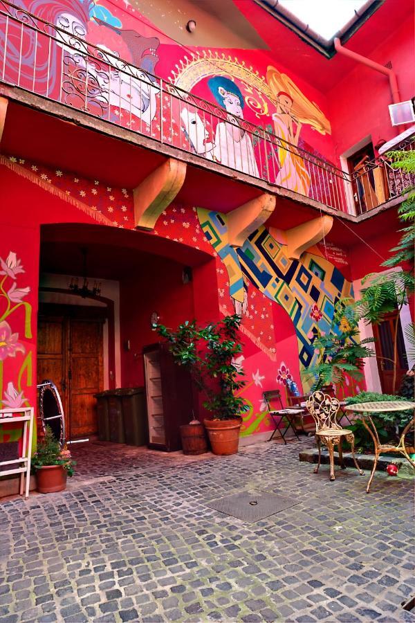 Santico Art Hotel And Hostel Budapesta Exterior foto